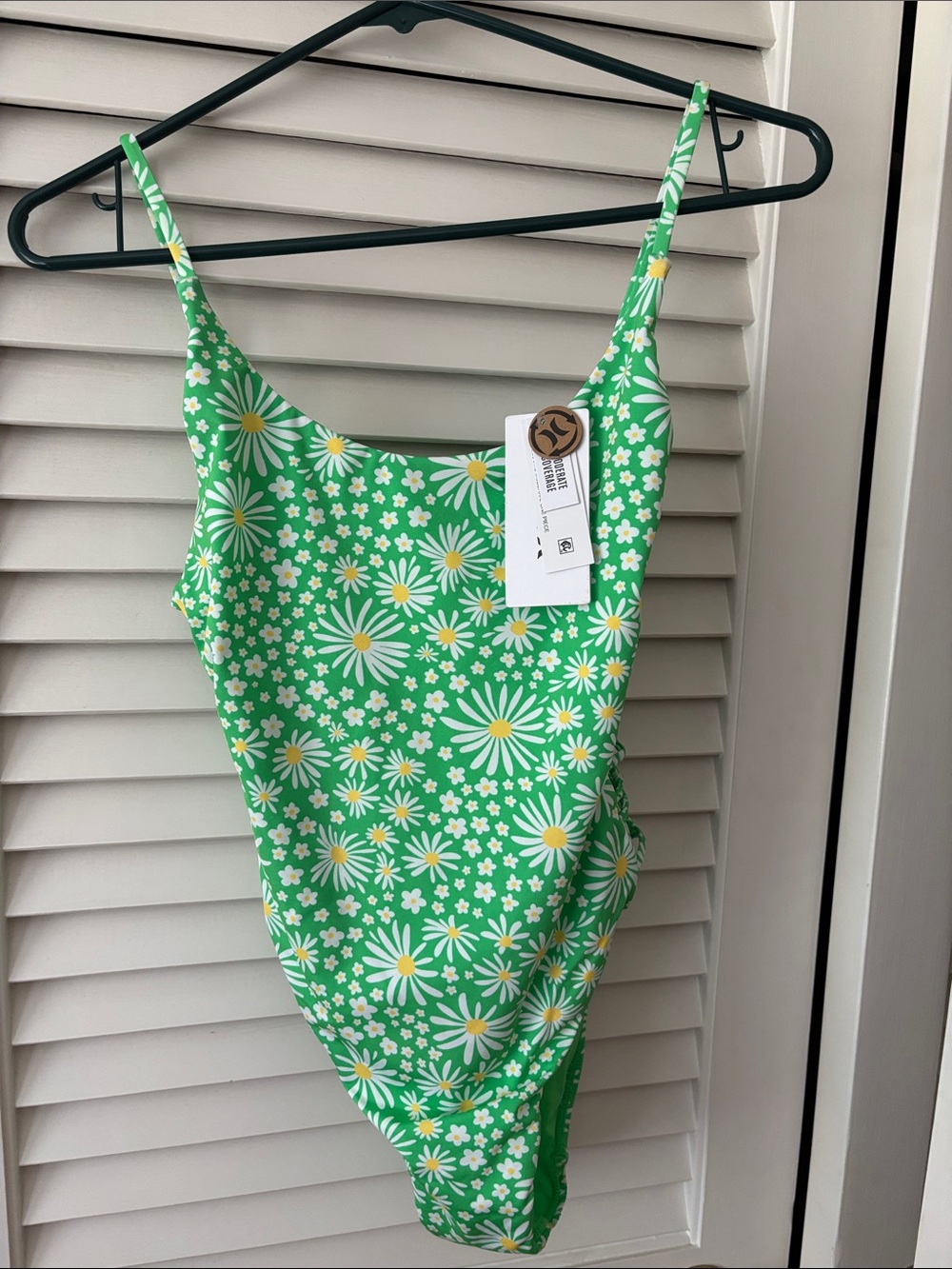 Hurley Green Daisy-Print One-Piece Swimsuit - Picture 1 of 6